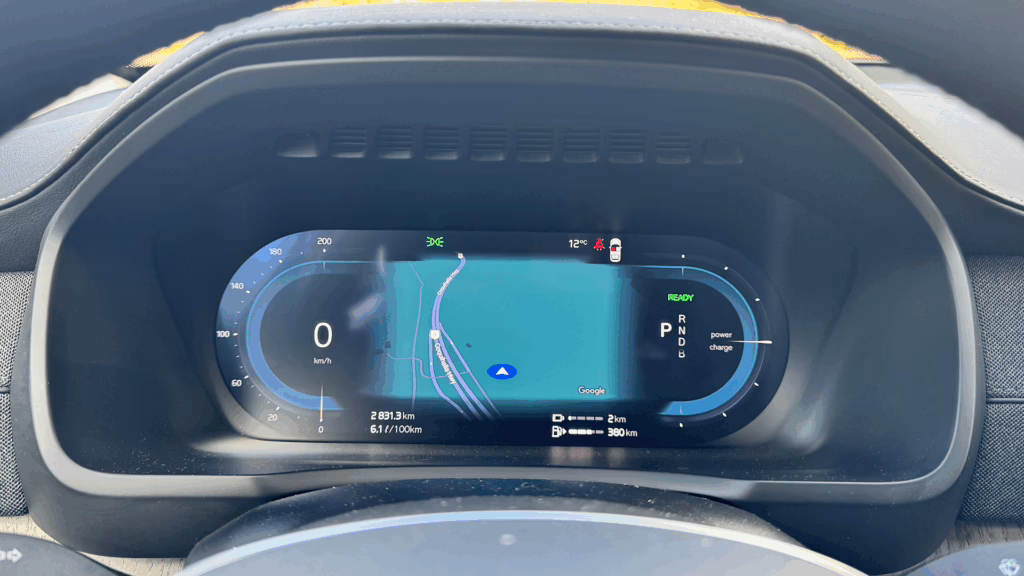 2025 Volvo XC90 Plug-In Hybrid Review 5 Instrumentcluster