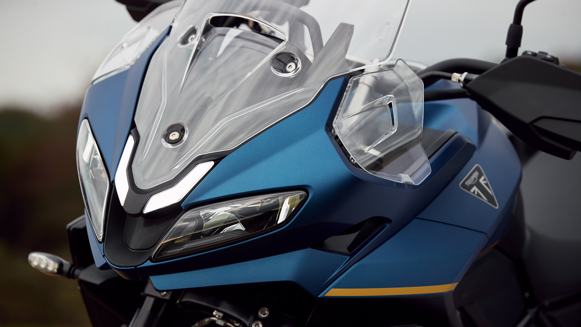 Tiger Sport 800 Tour front LED headlights